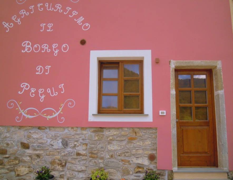 Il Borgo Di Pegui Bolano Exterior foto